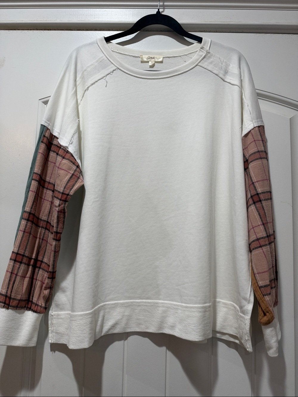 Oddi White Crewneck Pullover with Pink Plaid Sleeve Panels